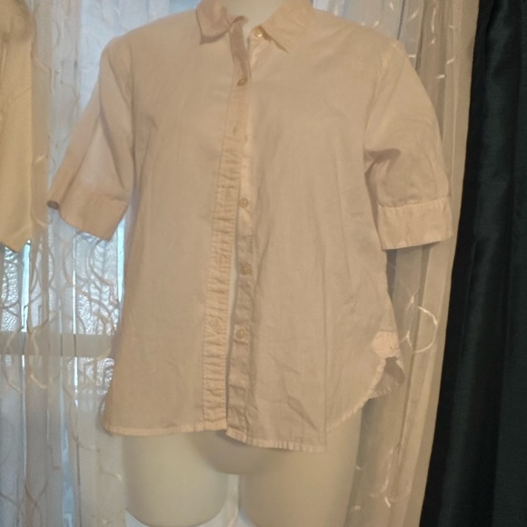 GAP Tops - GAP Classic light Pink Shirt